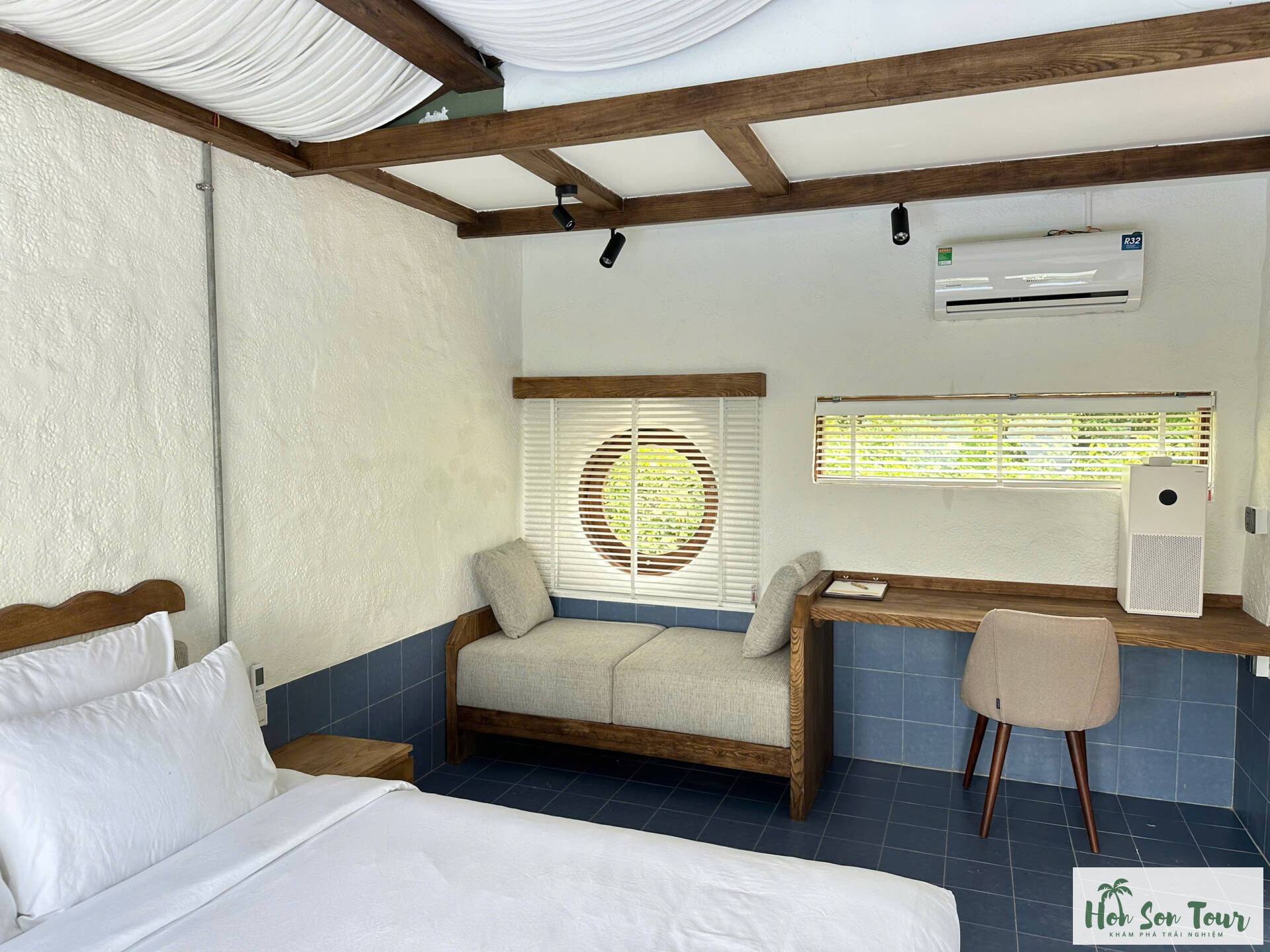 Du Lịch Hòn Sơn - Z7433351221035 4cd8e5a50b3087ff4a7580dfffd08377