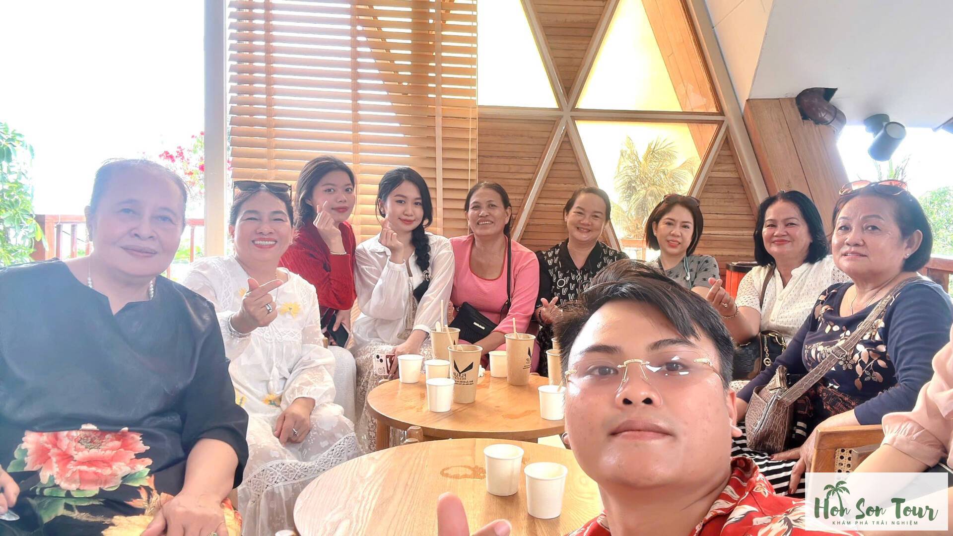 Du Lịch Hòn Sơn - Z6925295613894 Bc8741b26896d50fd4f63421dc636dff